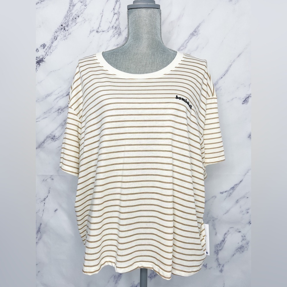 Torrid | Striped Shirt “Bombshell” Graphic | Sz 2 (18/20)